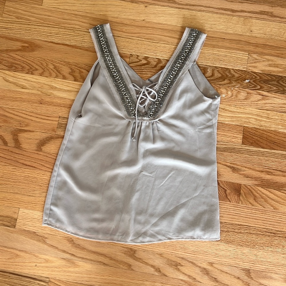 Flowy tank